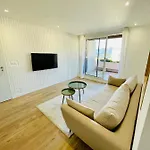 Superbe T2 Avec Vue Et Piscine Appartement *