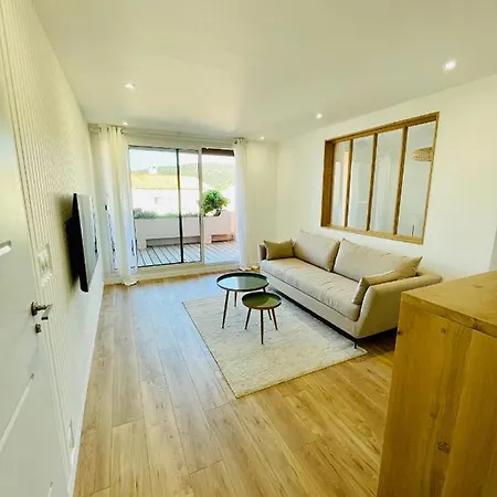 Apartmán Superbe T2 Avec Vue Et Piscine *