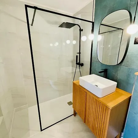 Superbe T2 Avec Vue Et Piscine