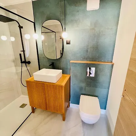 Superbe T2 Avec Vue Et Piscine Appartamento